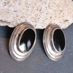 VTG 925 Sterling & Black Oval Pierced Signed Earrings Southwestern style